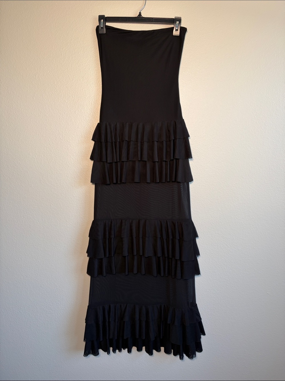 Superdown Lorenza Maxi Dress with Ruffles in Black - S - Picture 3 of 6